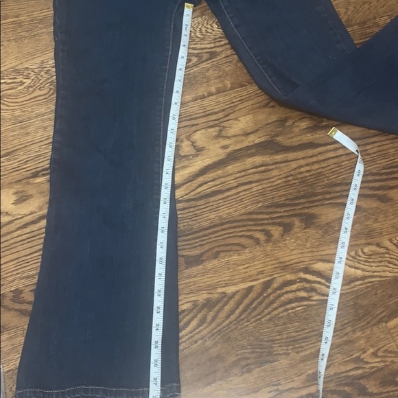 Micheal Kors Jeans with Charm - Picture 8 of 9